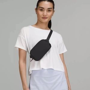 LULULEMON BLACK Everywhere belt bag